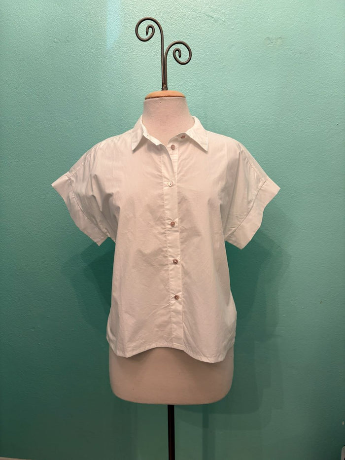 HALF SLEEVE BUTTON FRONT TOP-WHITE-MODODOC