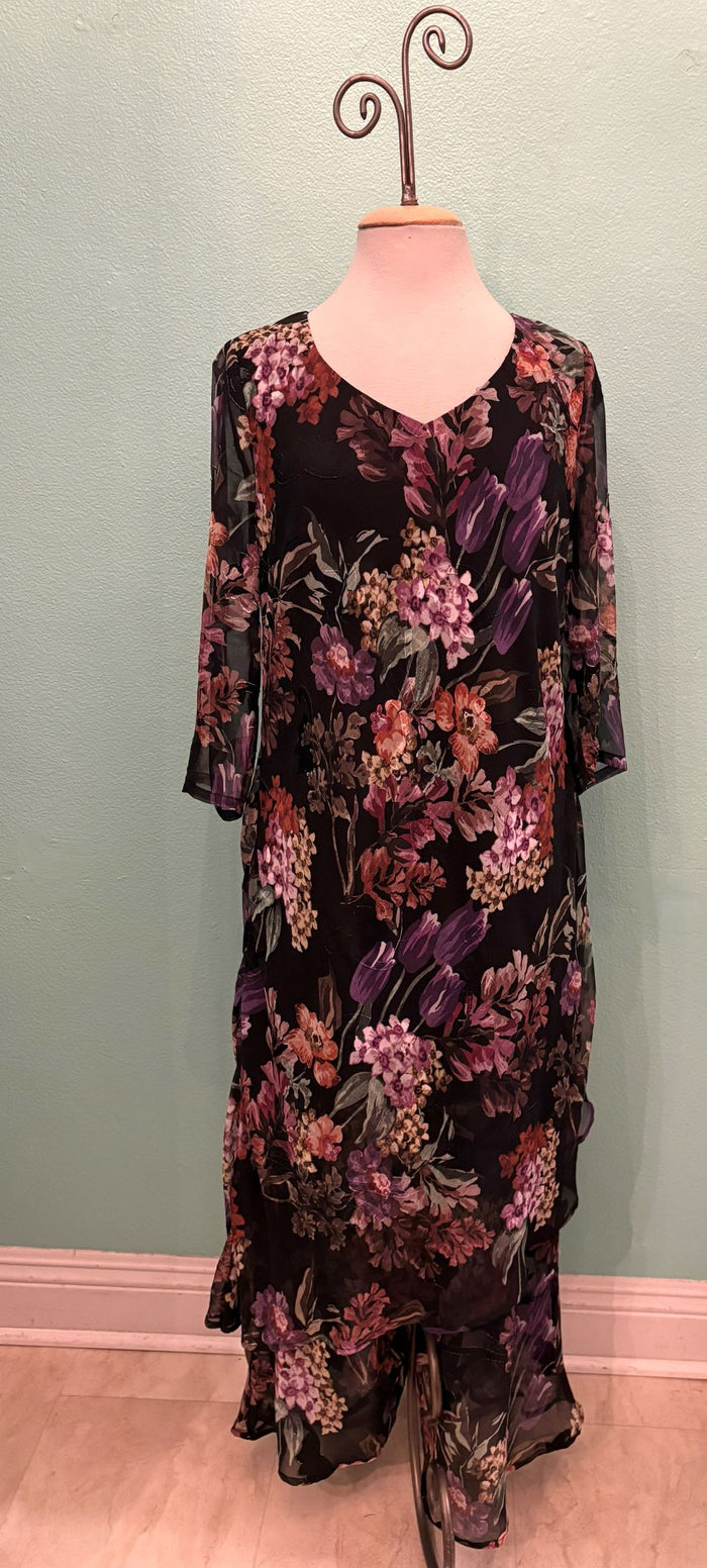 3/4 SLEEVE V-NECK FLORAL DRESS-ARIS A