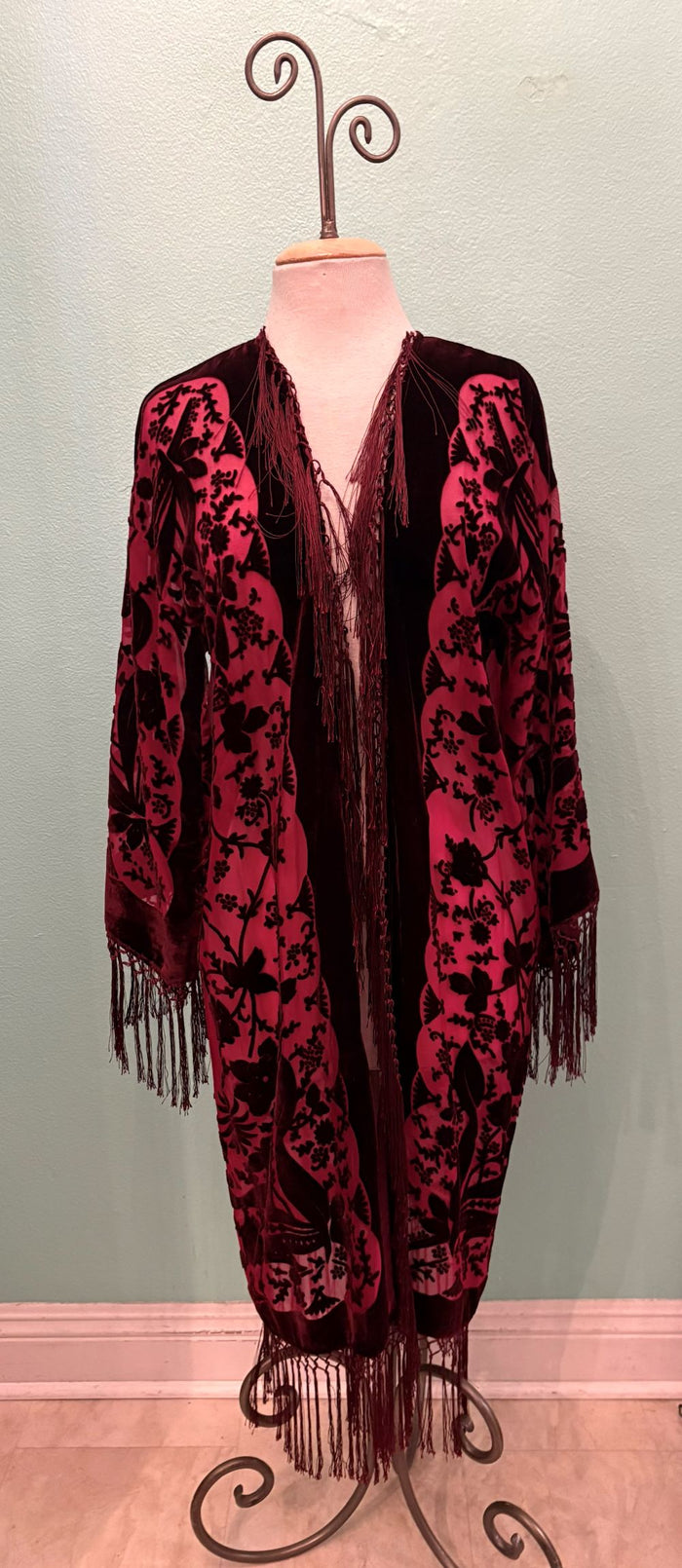 BURGUNDY BURNOUT VELVET FRINGE JACKET-ARIS A