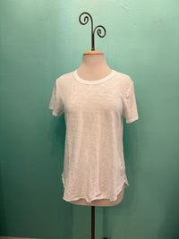 CREW NECK TEE W/CURVE HEM-WHITE-MODODOC