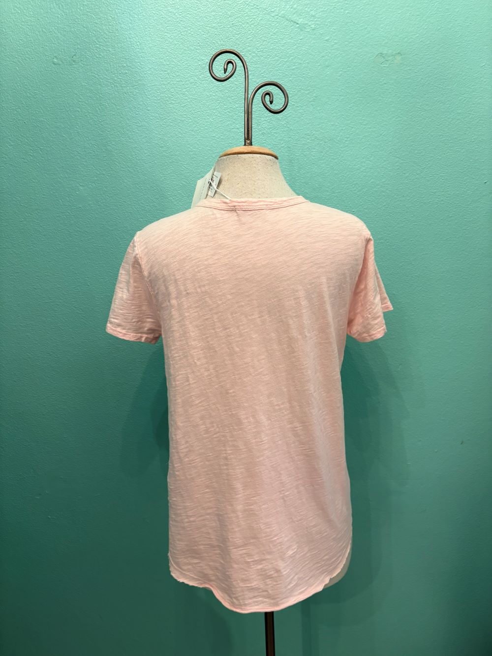 CREW NECK TEE W/CURVE HEM-ROSEWATER-MODODOC