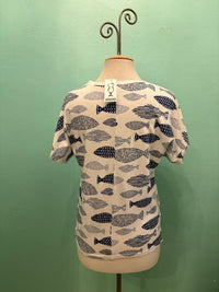 S/S FISH PATCH PRINT-WHITE-COTTON LANI