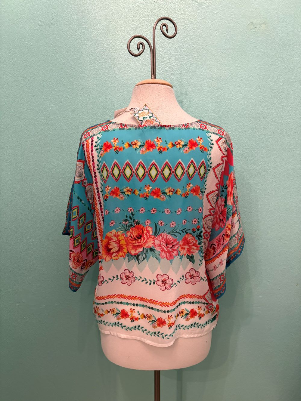 MABI BLOUSE-RENATA SCARF-JOHNNY WAS