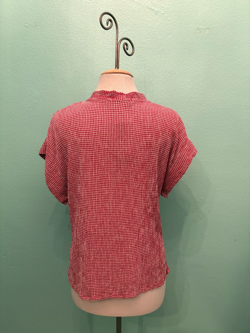 CHECK SHORT SLV COWL TOP-CHERRY-CUT LOOSE