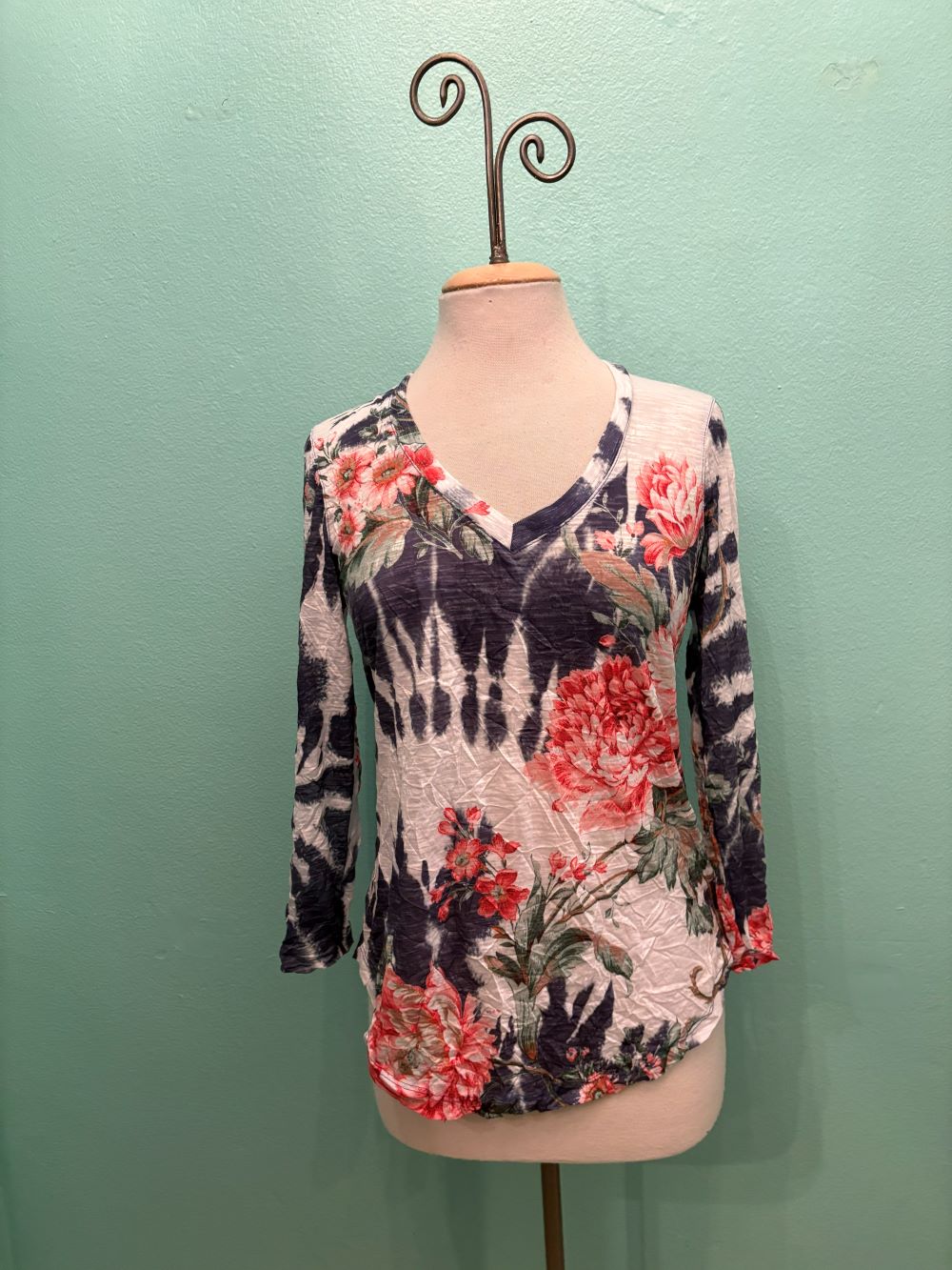 JAZLYN 3/4 SLEEVE V-NECK TOP-LEGER