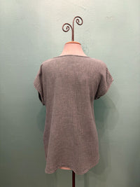 GAUZE SCOOP NECK W/POCKET-SAGE-COTTON LANI