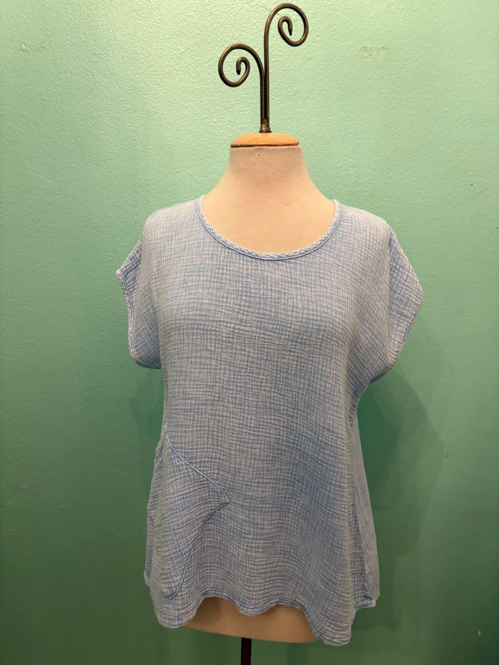GAUZE SCOOP NECK W/POCKET-SKY-COTTON LANI