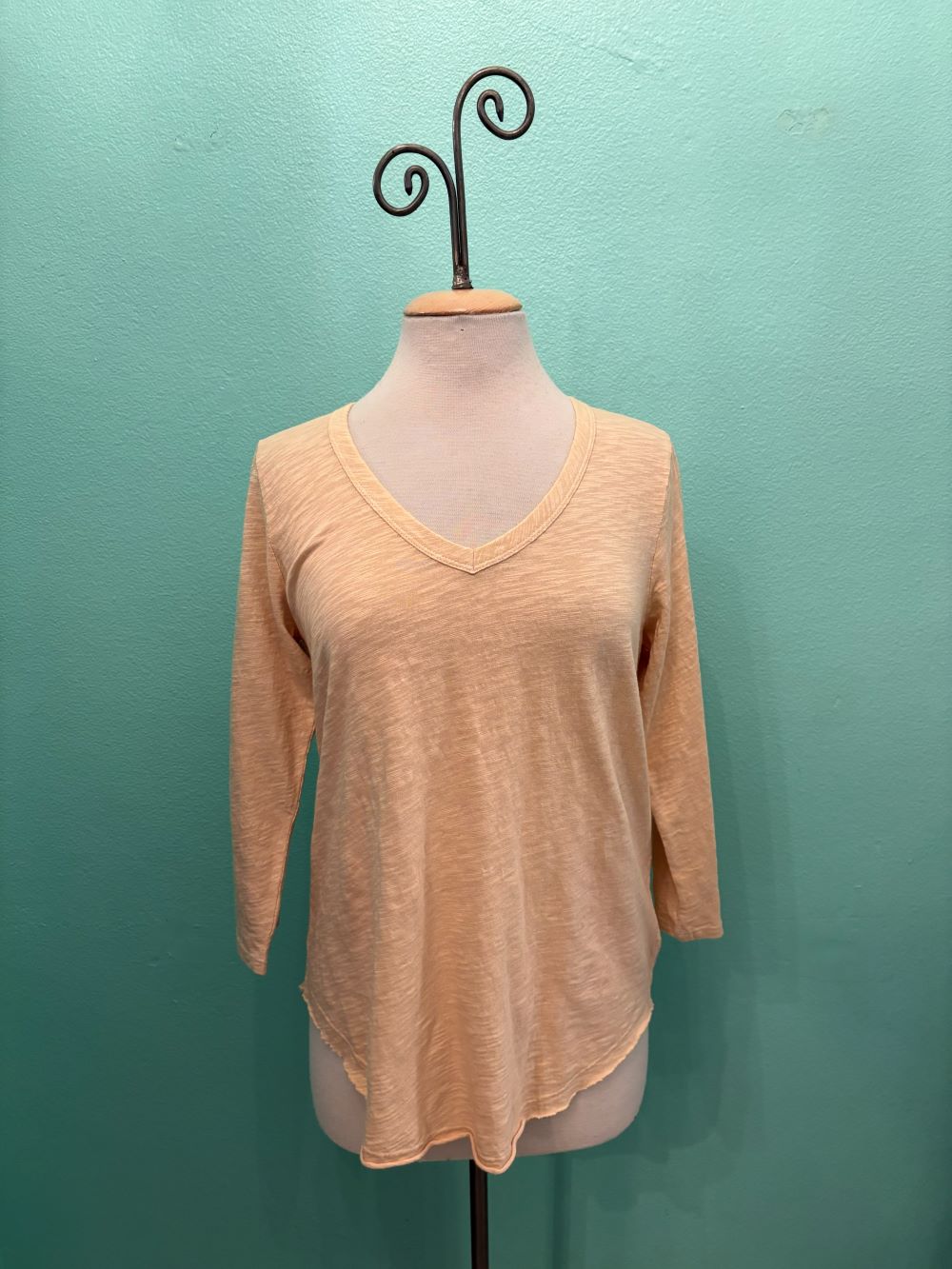 3/4 SLEEVE TEE W/CURVE HEM-SWISS COFFEE-MODODOC