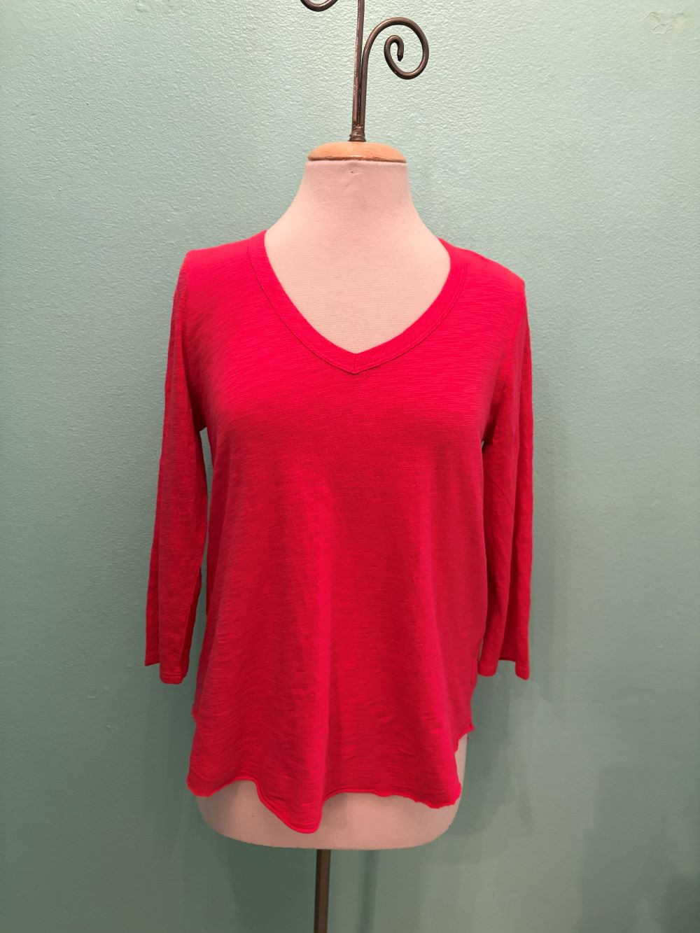 3/4 SLEEVE TEE W/CURVE HEM-FUCHSIA FLASH-MODODOC