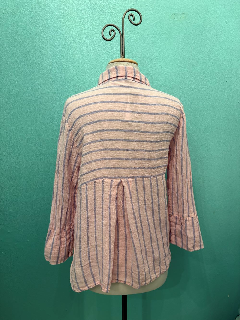 BLUE STRIPE CROP EASY SHIRT-PINK SALT-CUT LOOSE