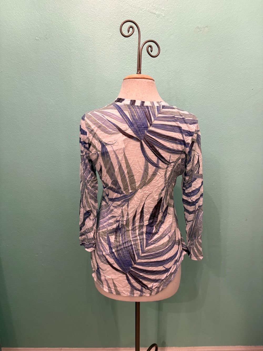 CARINA 3/4 SLEEVE V-NECK TOP-LEGER