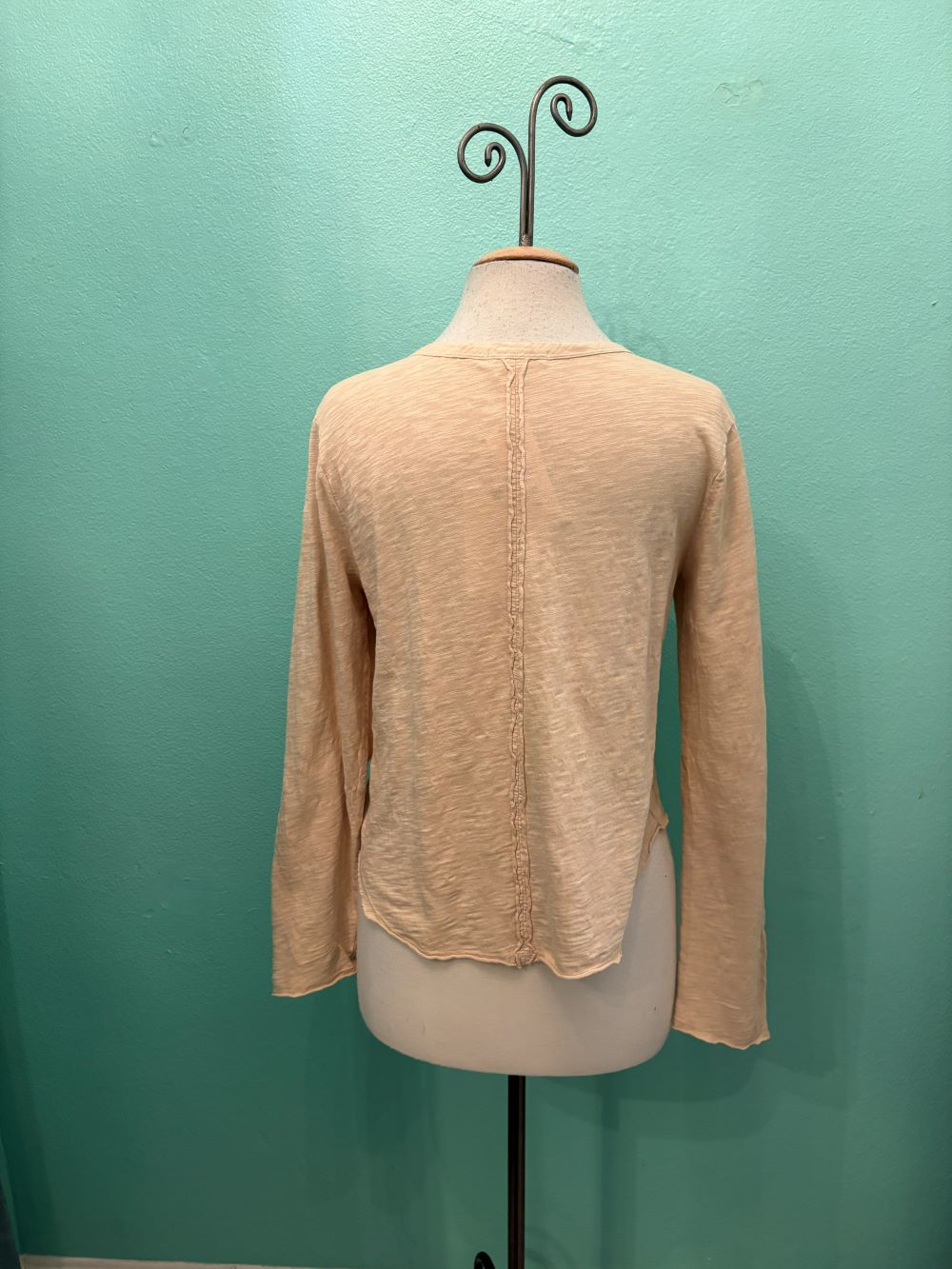 LONG SLEEVE V-NECK TEE-PEARLESCENT-MODODOC