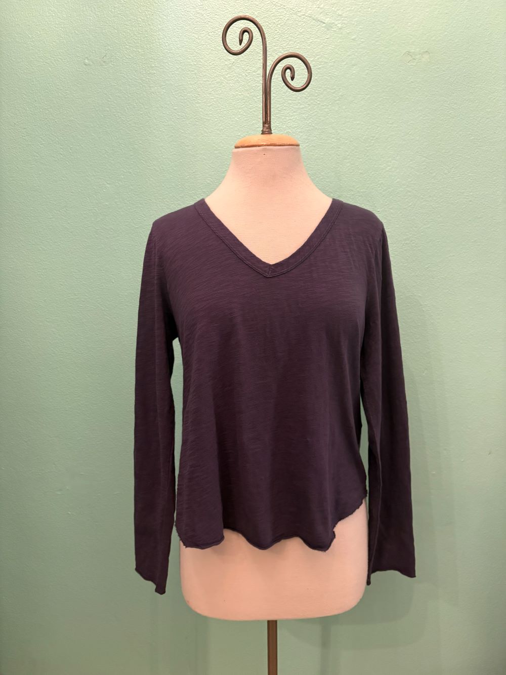 LONG SLEEVE V-NECK TEE-VELVET DREAM-MODODOC