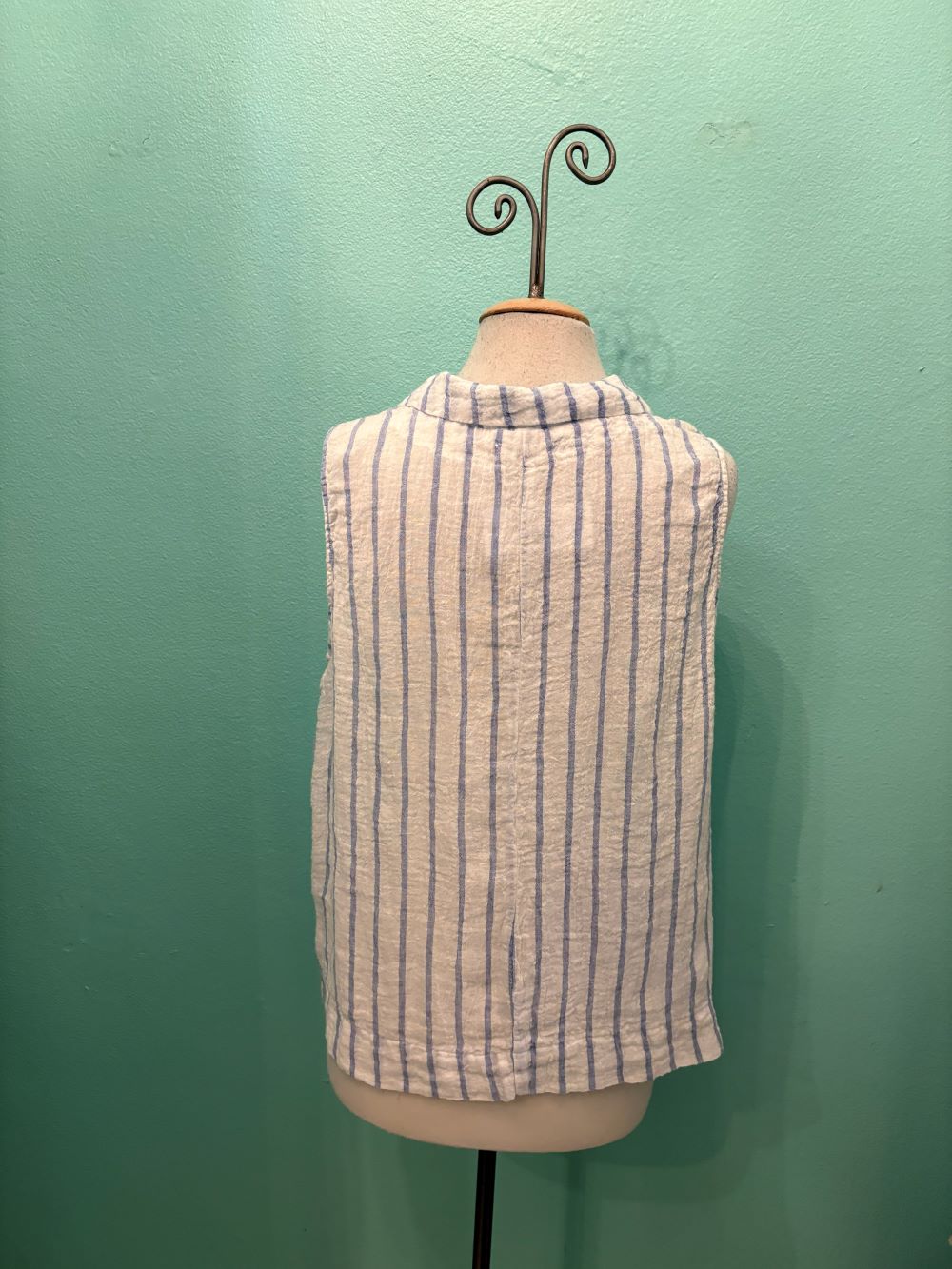 BLUE STRIPE SLEEVELESS SHIRT-LAUNDERED-CUT LOOSE