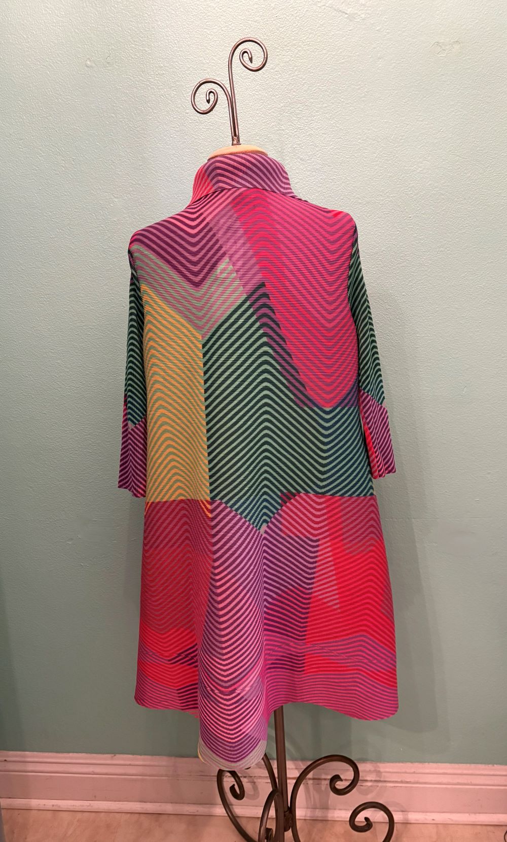 ROSE ZIG ZAG BUTTON UP DUSTER JACKET-VANITE COUTURE