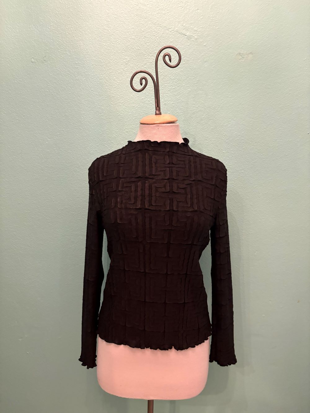 GEO EMBOSSED LONG SLEEVE BLOUSE-VANITE COUTURE