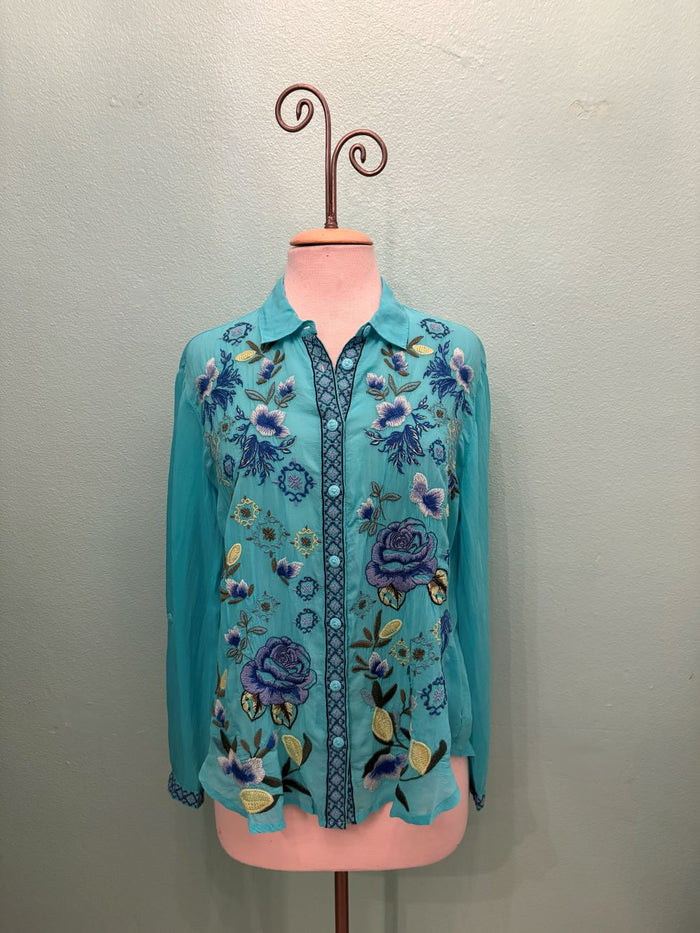 LUISA SHIRT-OLYMPE-CERAMIC BLUE-JOHNNY WAS