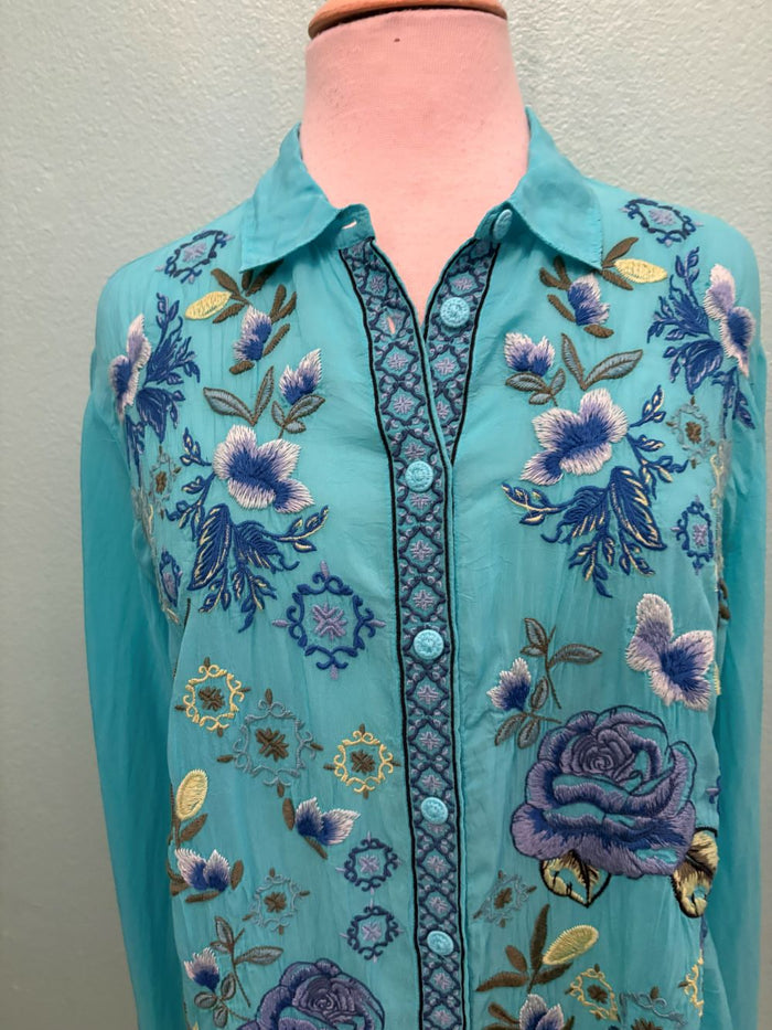 LUISA SHIRT-OLYMPE-CERAMIC BLUE-JOHNNY WAS