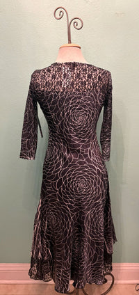 V-NECK 3/4 SLEEVE DRESS-ONYX GROVE-KOMAROV