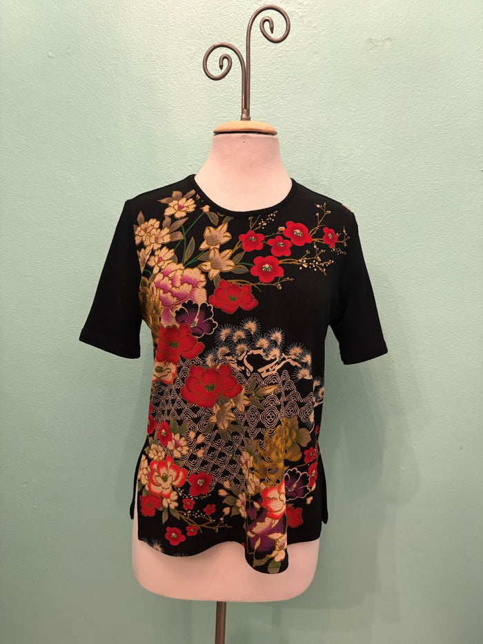 BLUE DAISY S/S TOP-MOONLIGHT