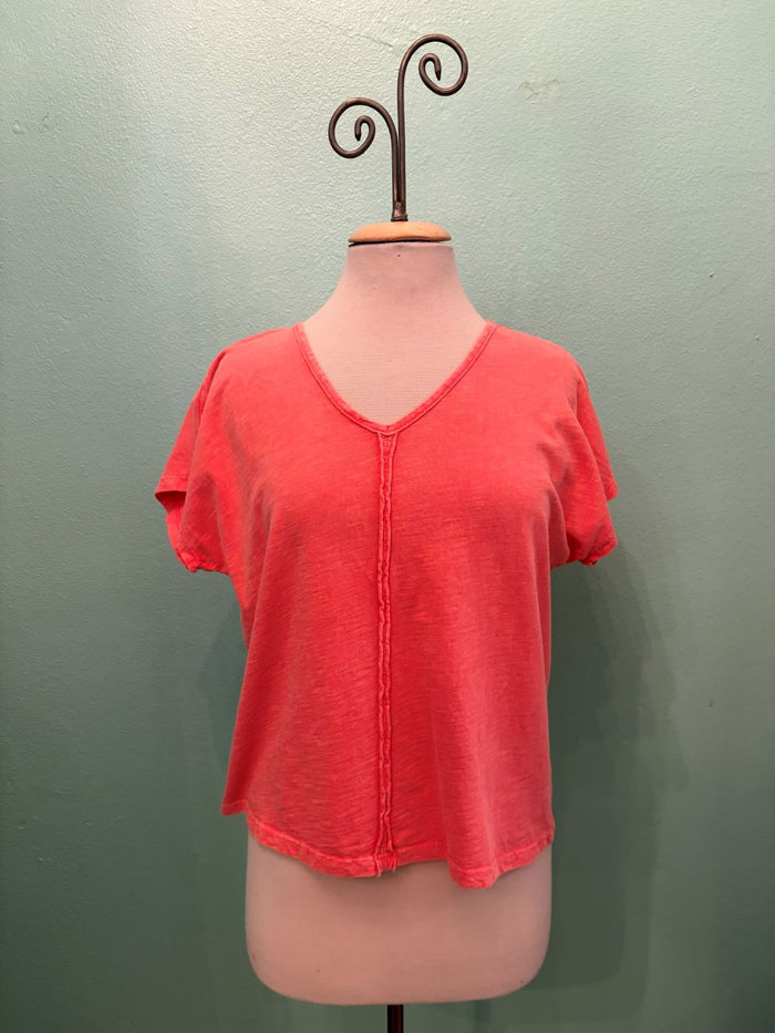 V-NECK SEAM CAP SLEEVE TEE-MINERAL CORAL-COTTON LANI