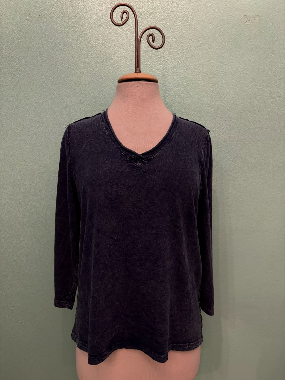 V-NECK W/BACK SEAM TEE-MINERAL INDIGO-COTTON LANI