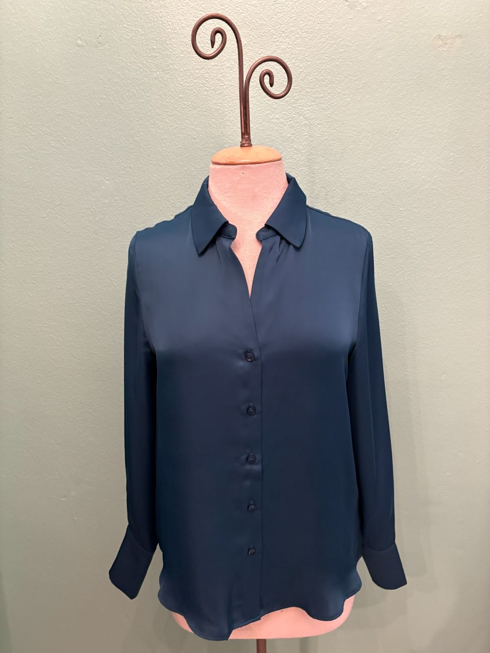 SATIN BUTTONDOWN BLOUSE-DEEP SEA-RENUAR