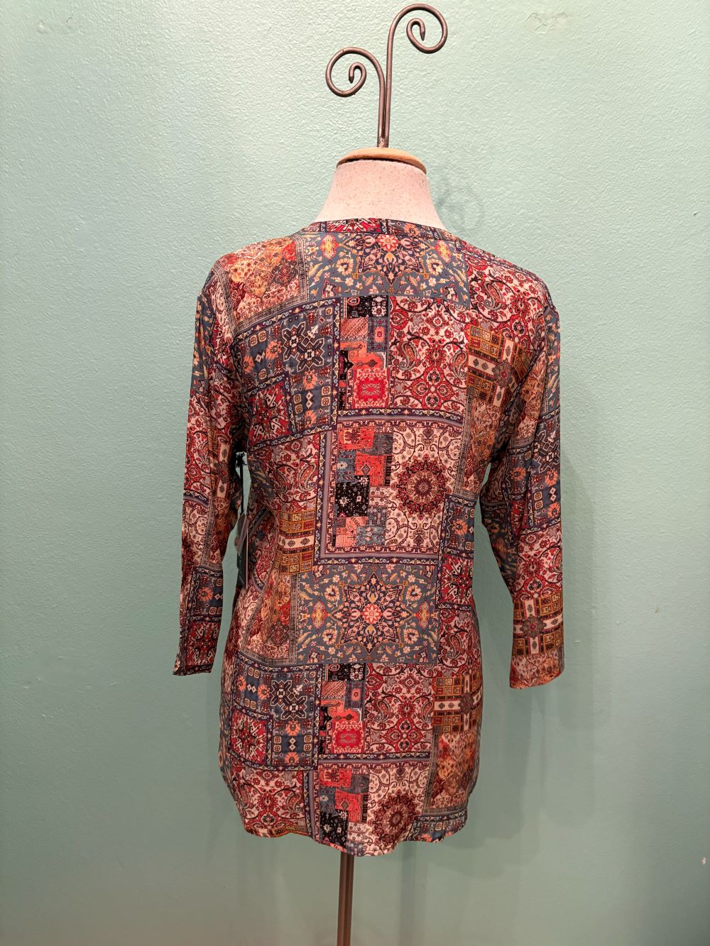 MOSAIC 3/4 SLEEVE MANDARIN BUTTON UP-APNY