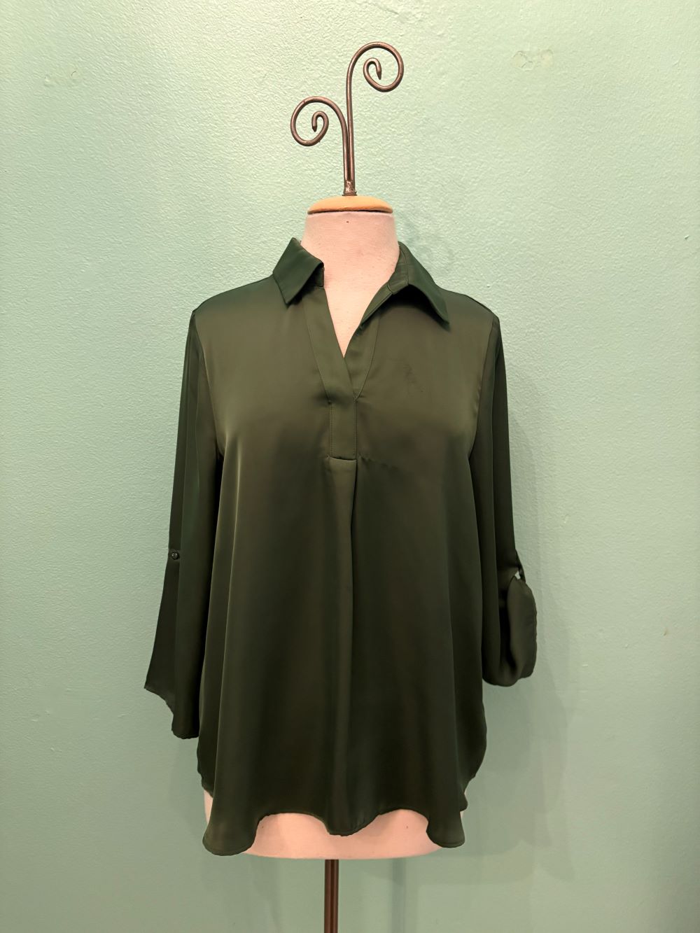 SATIN V-NECK BLOUSE-OLIVE-RENUAR
