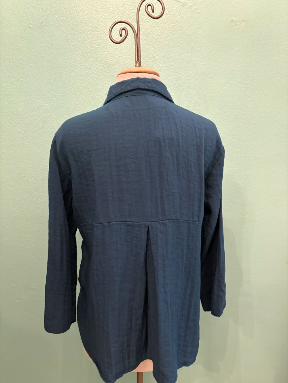 EASY CROP SHIRT TEXTURE RAYON-PEACOCK-CUT LOOSE