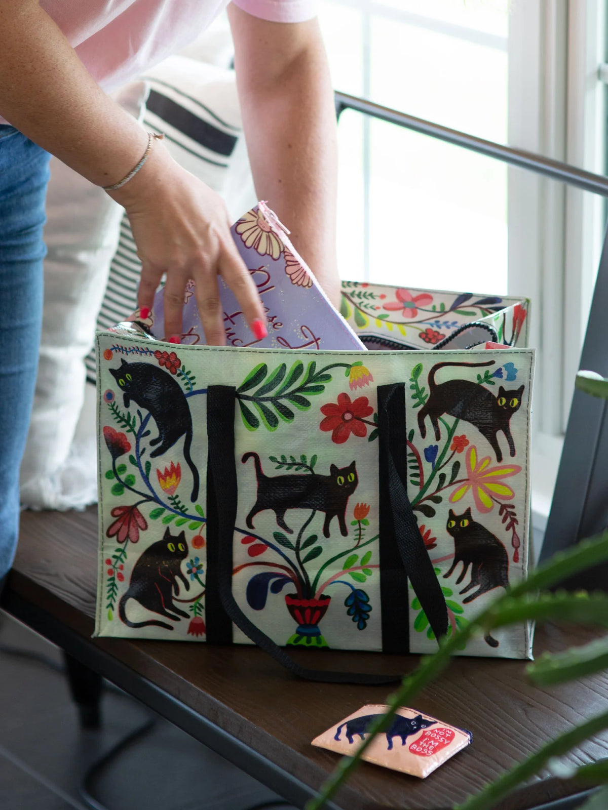 HERE KITTY SHOULDER TOTE - BLUE Q