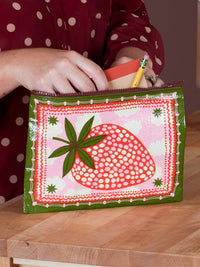 STRAWBERRY CLOUDS ZIPPER POUCH-BLUE Q