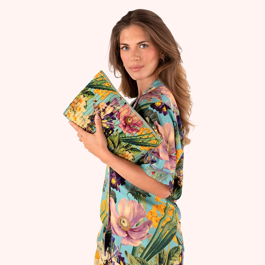 SPRING FLORA QUILTED ZIP POUCH-POWDER