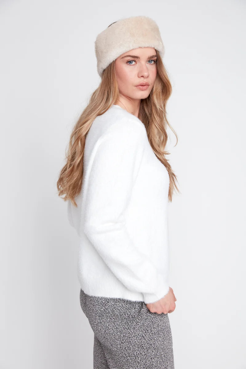 COZY FEATHER YARN SWEATER-CREME-RENUAR
