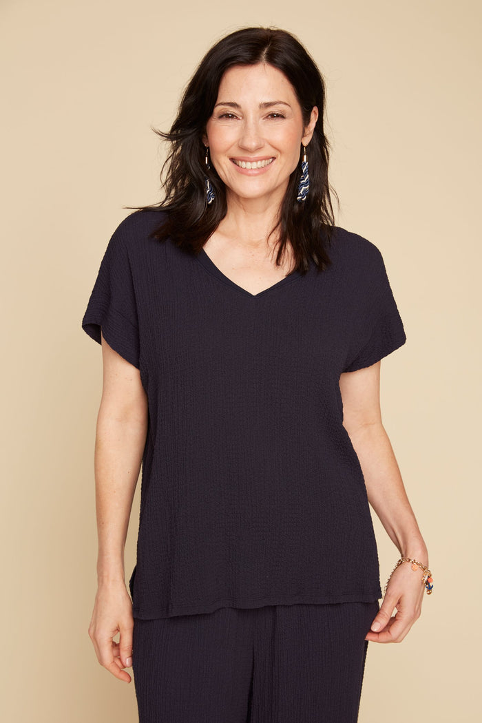 CAP SLEEVE V-NECK CRINKLE TOP-RENUAR