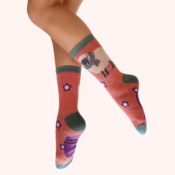 SHEEP IN A SCARF GLITTER ANKLE SOCKS-POWDER