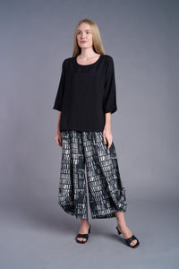 3/4 SLEEVE SCOOP TOP-BLACK-SHANA