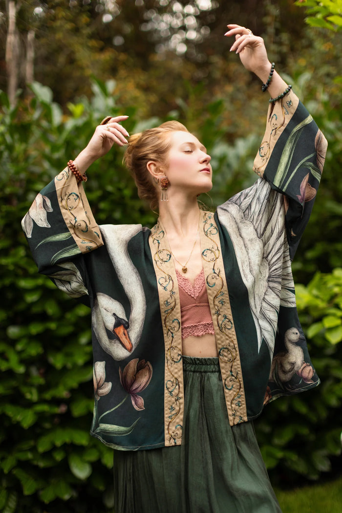 UNDER MY WING PIXIE DUSTER CROP KIMONO-MARKET OF STARS