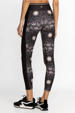 RUNA BEE ACTIVE LEGGING WITH POCKETS-JOHNNY WAS
