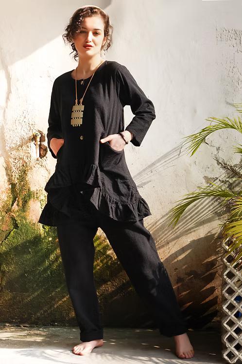 LINEN HIGH-LOW W/RUFFLE HEM-PAPER LACE