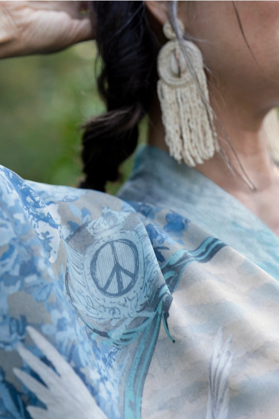 PEACE OUT PIXIE DUSTER CROP KIMONO-MARKET OF STARS