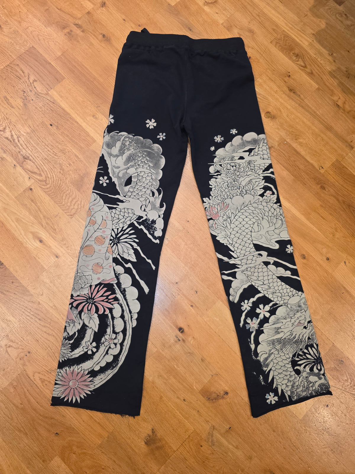 ZEN DRAGON SWEATPANT-PAPARAZZI