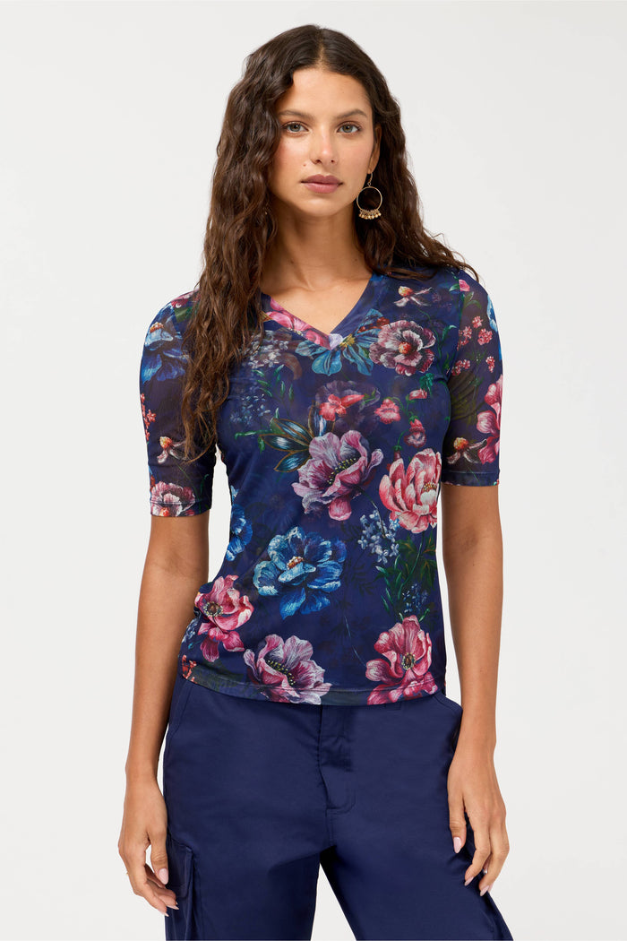 V-NECK ELBOW SLEEVE MESH TOP-OLLIE-JOHNNY WAS