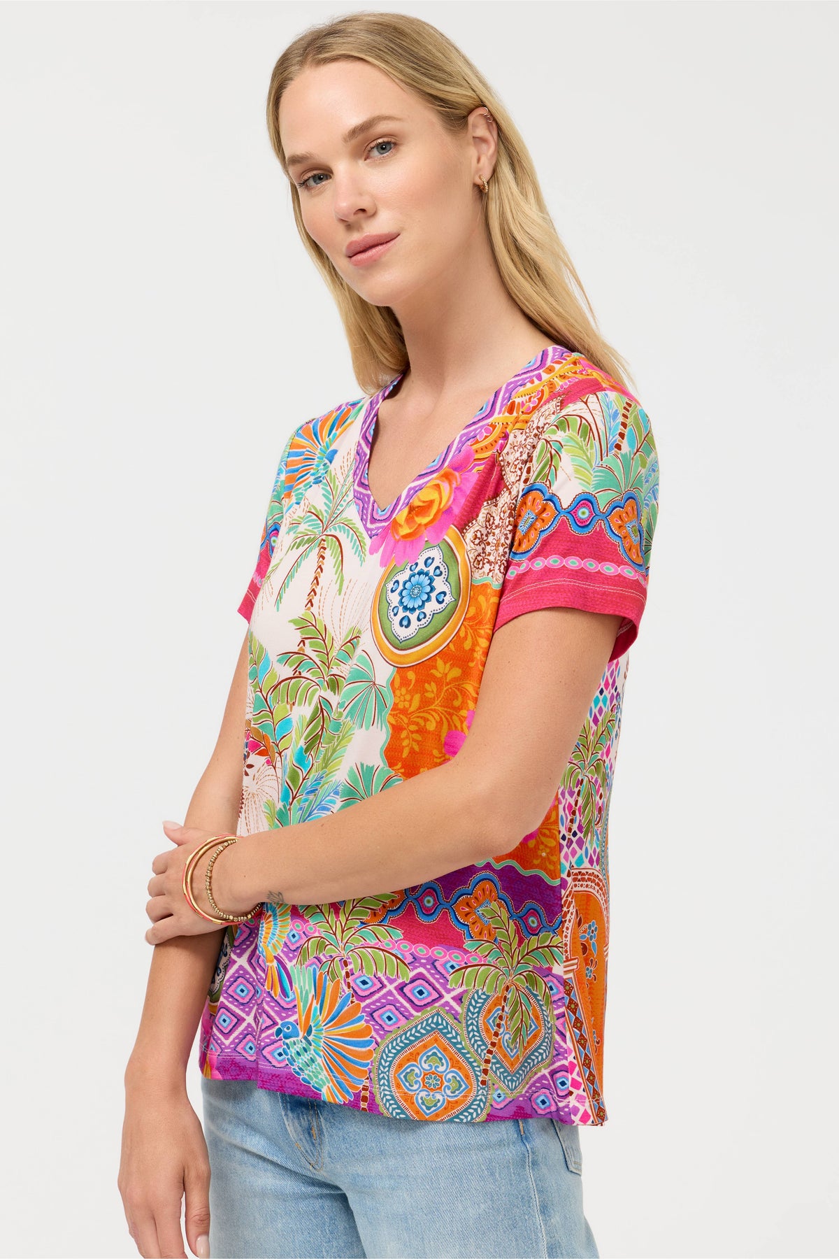 THE JANIE FAV S/S V-NECK SWING TEE-AVELAR-JOHNNY WAS