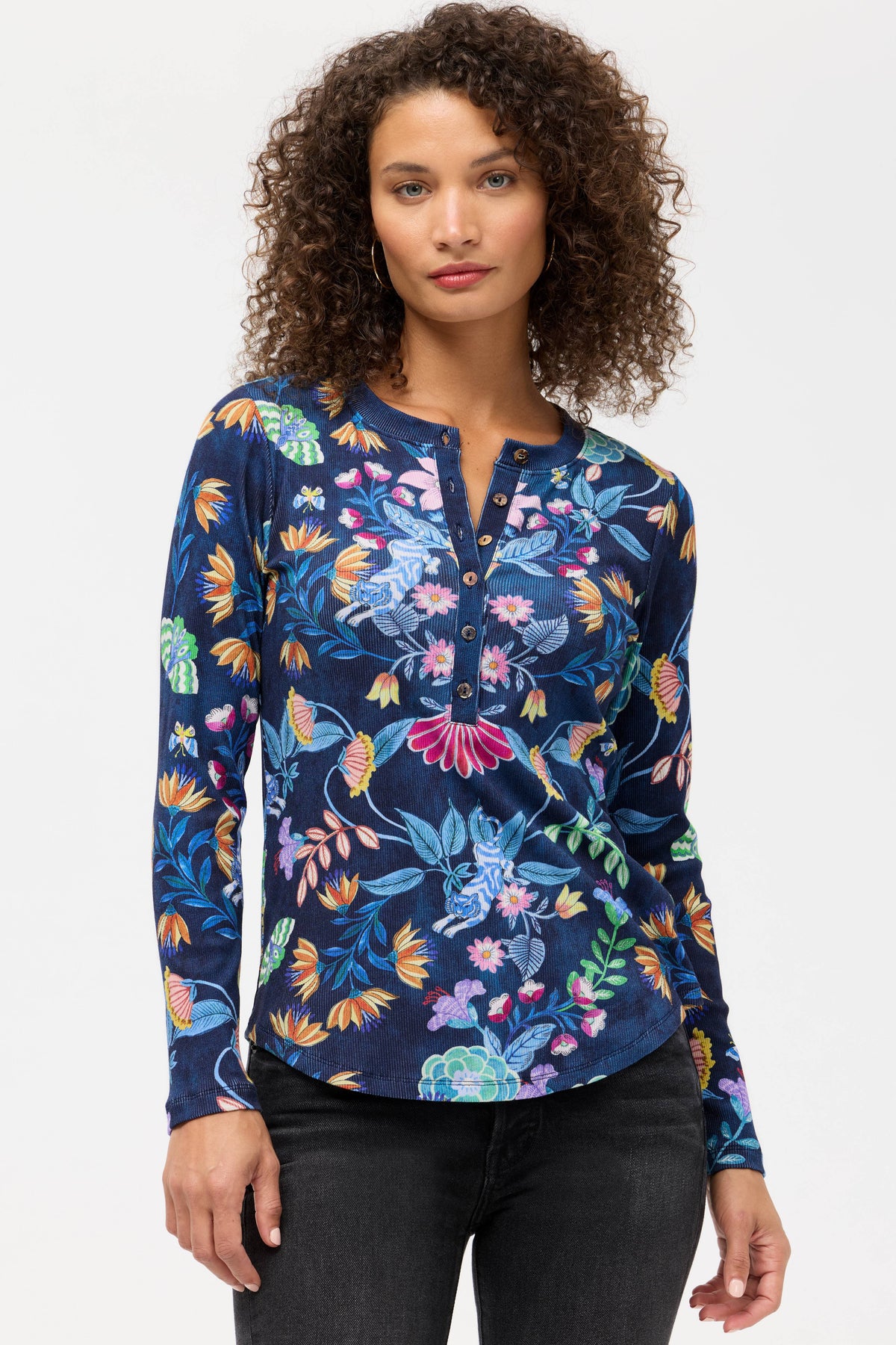 LONG SLEEVE FITTED HENLEY TEE-ELIZABETH-JOHNNY WAS