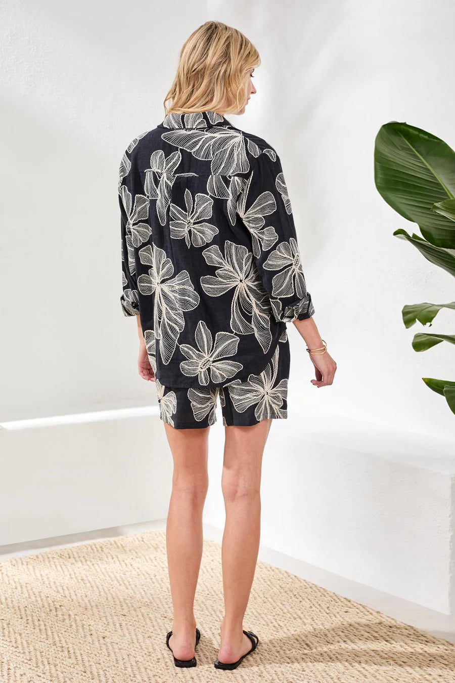 EMBROIDERED LONG SLEEVE BUTTON BLOUSE-BLACK-TRIBAL