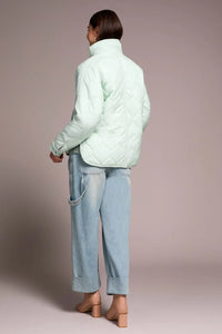 LIGHTWEIGHT DROP SHOULDER QUILTED PUFFER-AQUAFOAM-TRIBAL