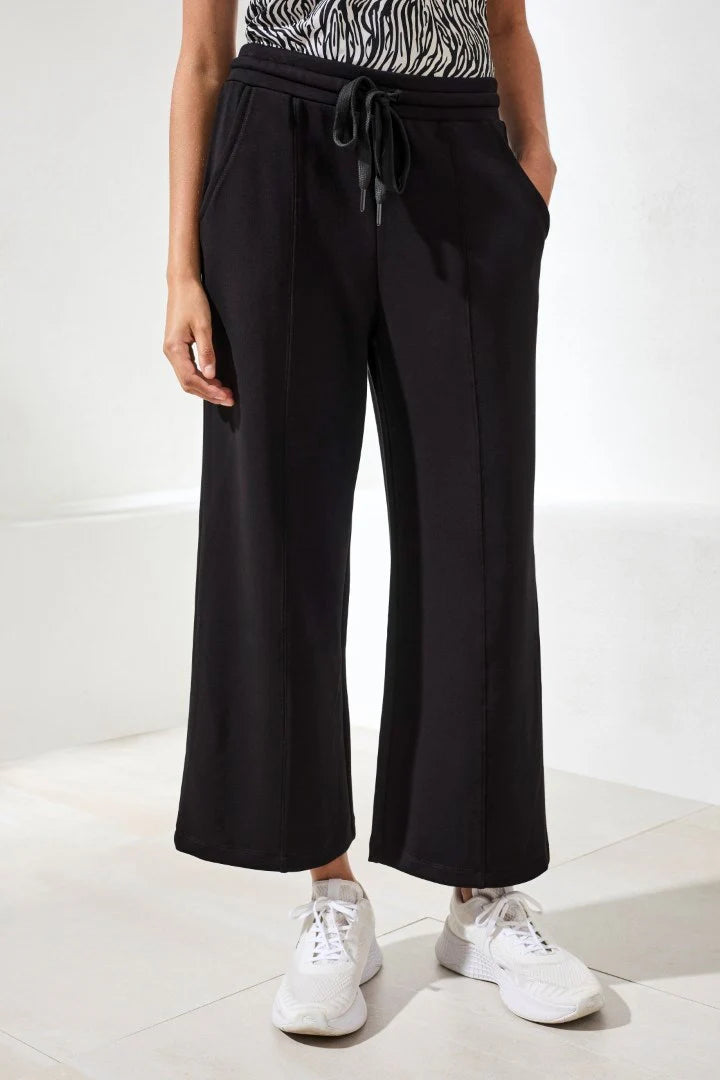 PULL ON CAPRI-BLACK-TRIBAL