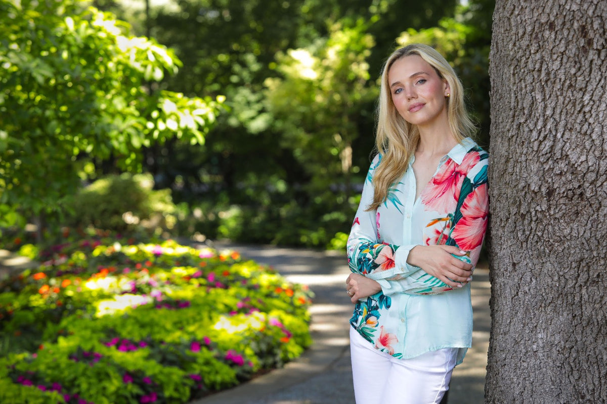 AQUA HIBISCUS PRINT BUTTONDOWN BLOUSE-APNY