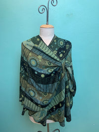REVERSIBLE CASHMERE SHAWL W/LOOP-RAPTI FASHIONS